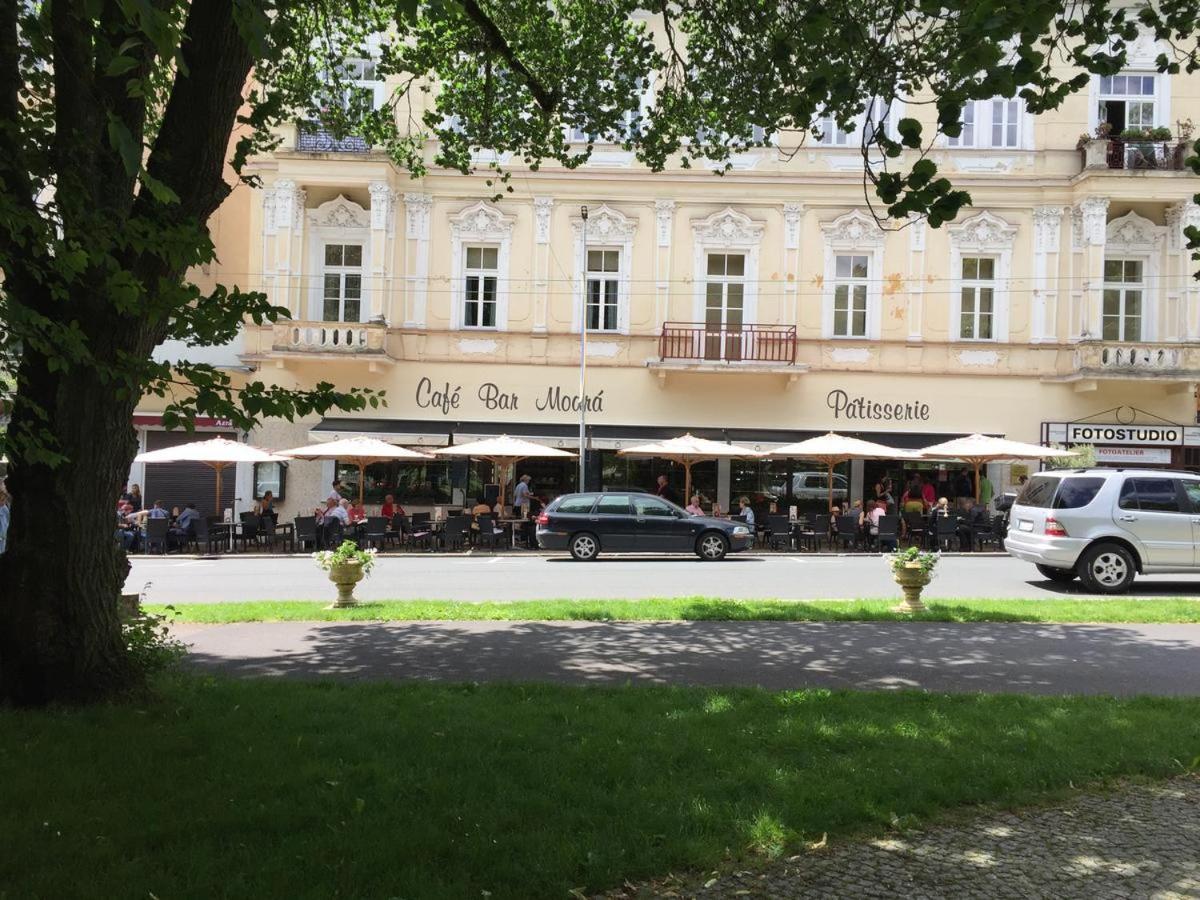 Galerie Suites Marianske Lazne Bagian luar foto